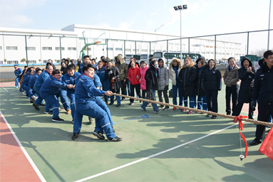 2018年3月8日，，，，，，，公司组织三八妇女节拔河角逐